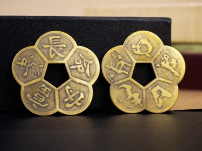 CÓ NÊN CHÔN VẬT PHẨM PHONG THỦY DƯỚI NỀN NHÀ?